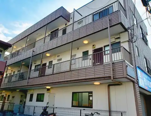 シャレーハイツ