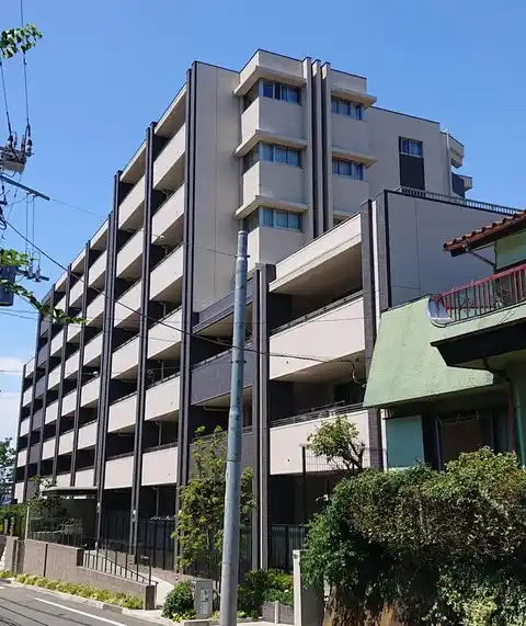 ブランズ横浜十日市場