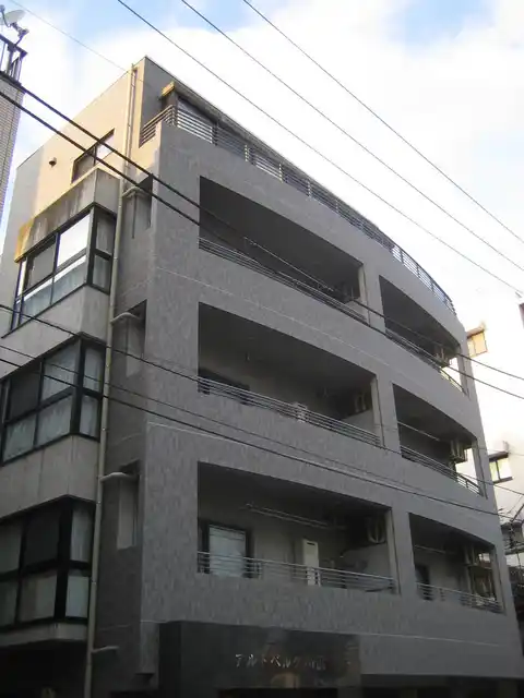 アルトベルク横浜