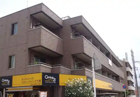 モエムマンション