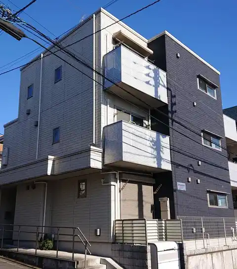 アース・クレスト