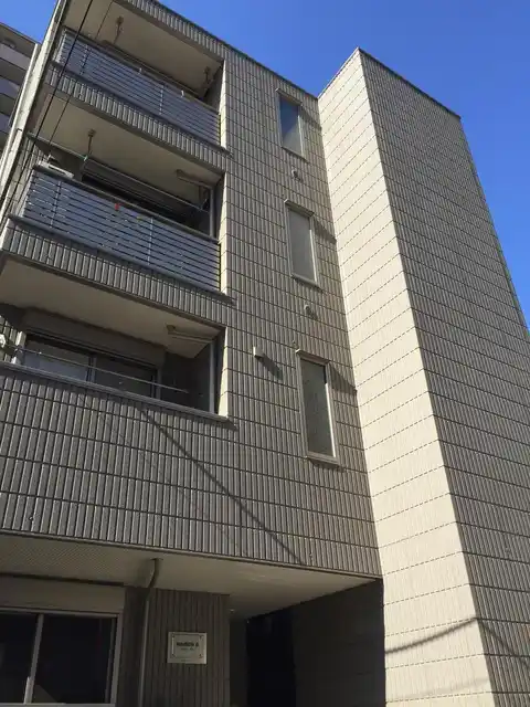 メゾンエス