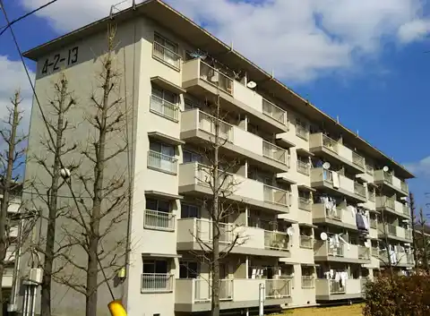 UR都市機構永山団地4-2-13号棟