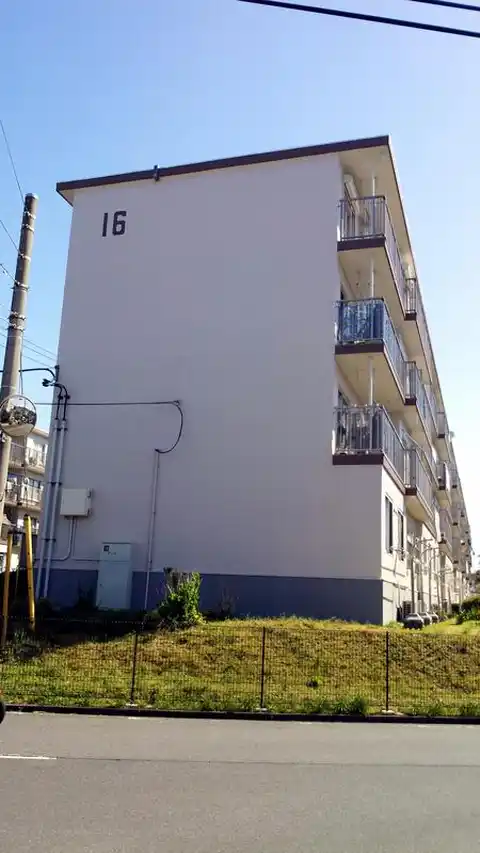 長津田団地16号棟