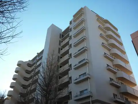 UR都市機構新川・島屋敷通り16号棟