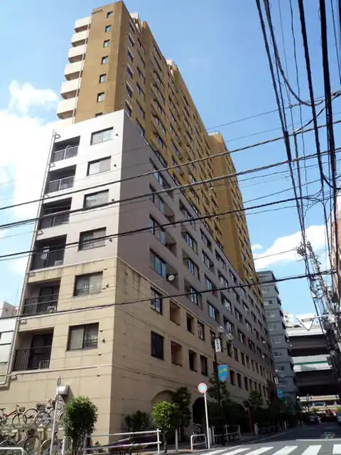 グランシティラピュタタワー