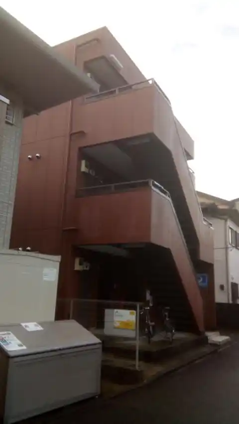フラット南大野