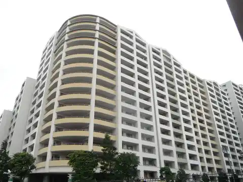 ガーデンセシア参番館