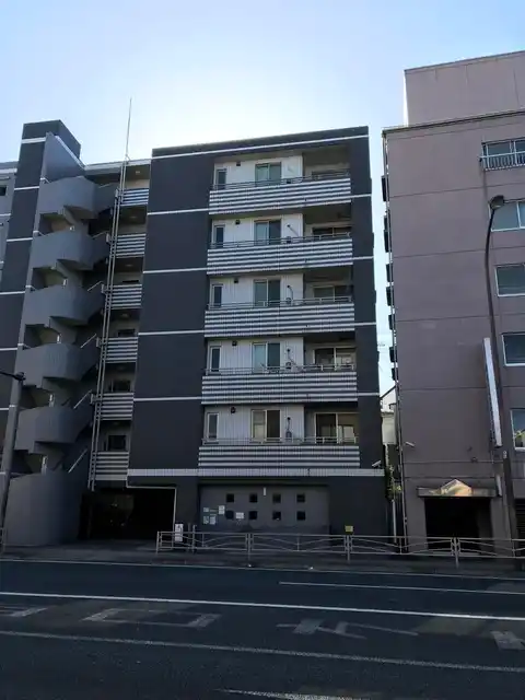 ティーリーフ横浜