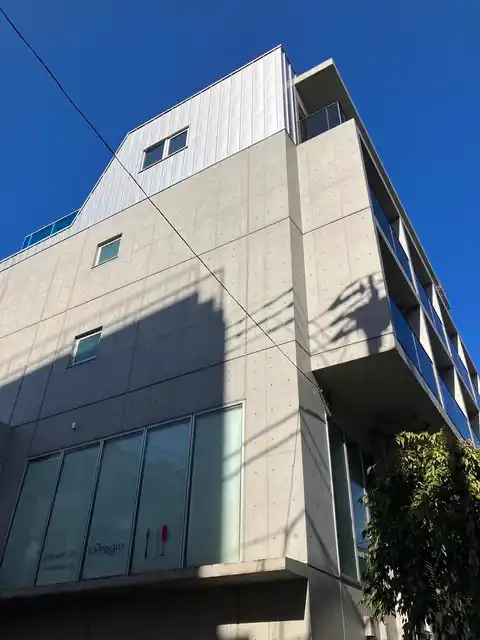 FRENITYHOUSE