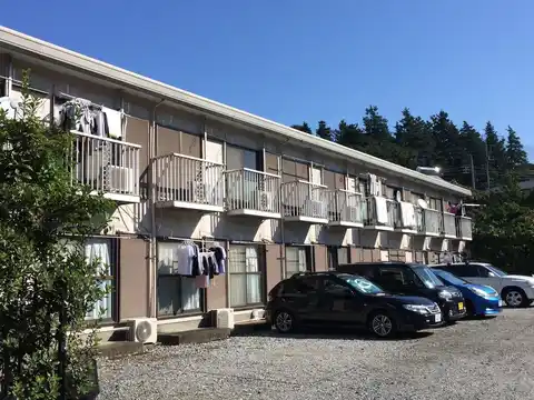 ハイツ向の岡