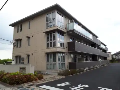 ファミーユガーデン