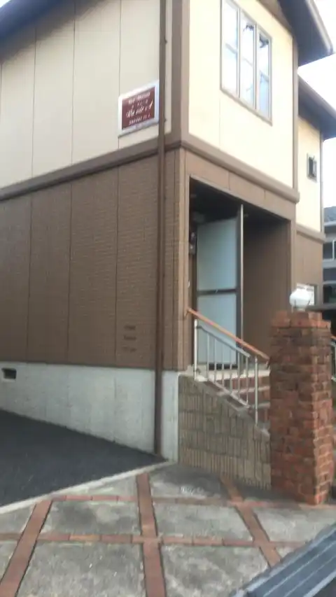 ラヴィールA