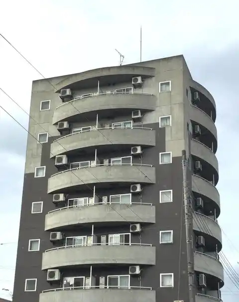 ラトゥールTAKAHASHI