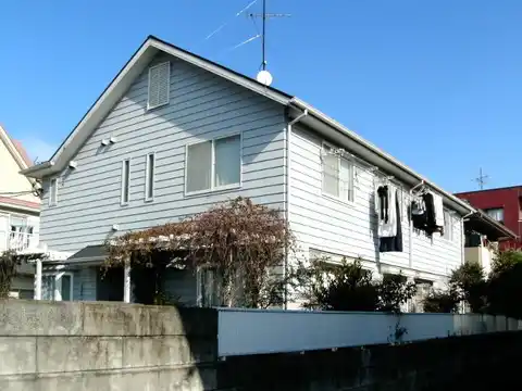 テラスウエスト