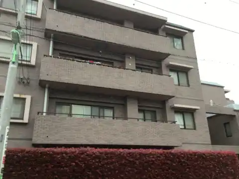 深沢ホームズ