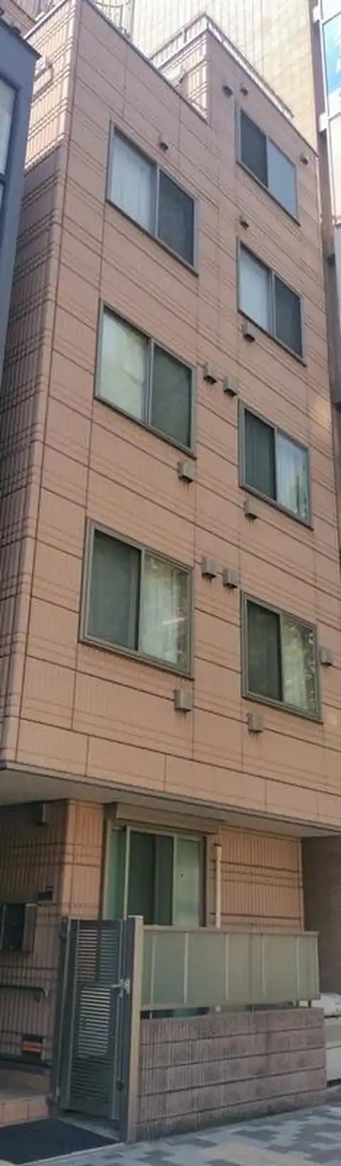 ペントス神田五軒町