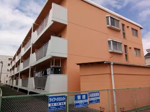リーフハイツ