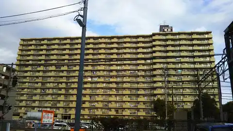 ローヤルシティ鴨居参番館
