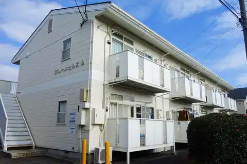 グリーンヒルズA