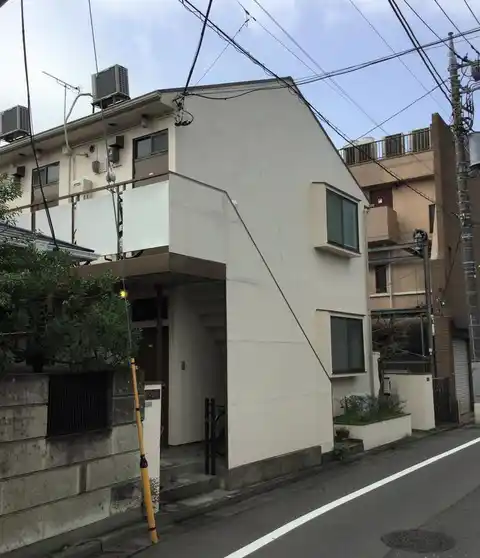 田園八番館