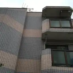 ロワイヤル中山 外観