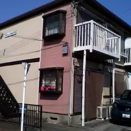 ファミーユ山岸 外観