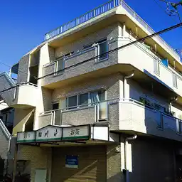 コート川中 外観