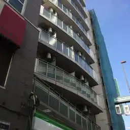 西本アカデミーハイツ駒澤 外観