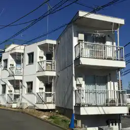 ヤングライフ霞ヶ関 外観
