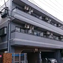 スリーエー・オム 外観