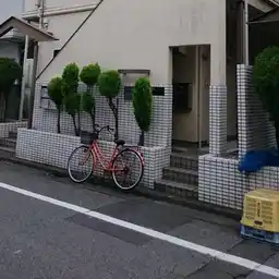 ラスール・イナII 外観