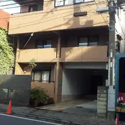 ブルースカイ 外観
