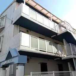 泉ハイツ