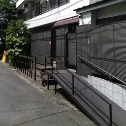 メゾンドフレグランス百番街 外観