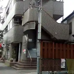 フランドル小山 外観