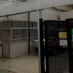 ホワイトコート新宿 外観