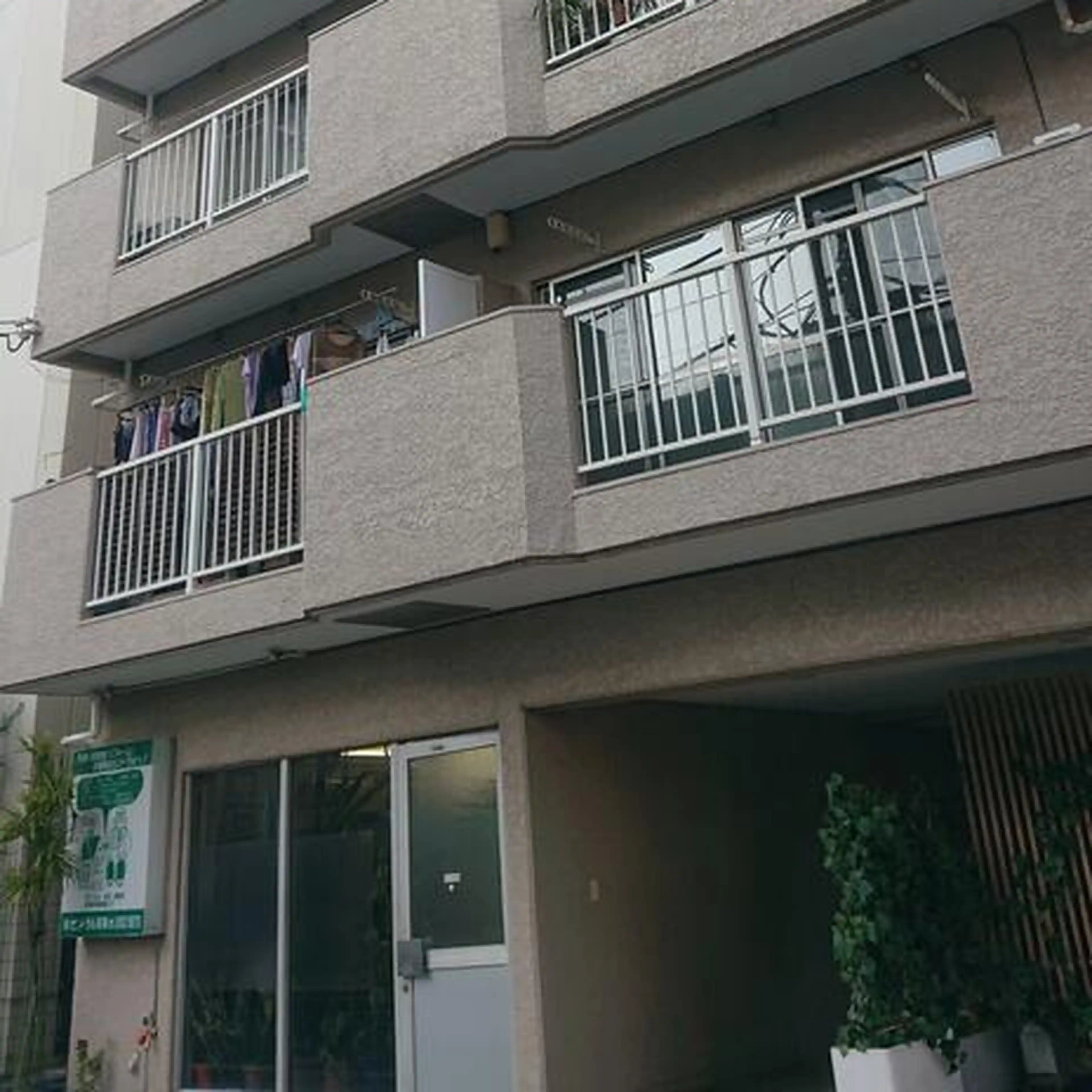 朝日本町マンション 外観