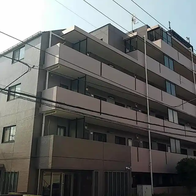 ラグジュアリヒルズ松見町