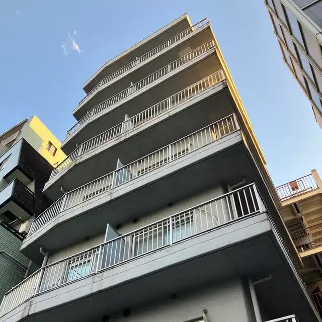 サカエ余丁町マンション