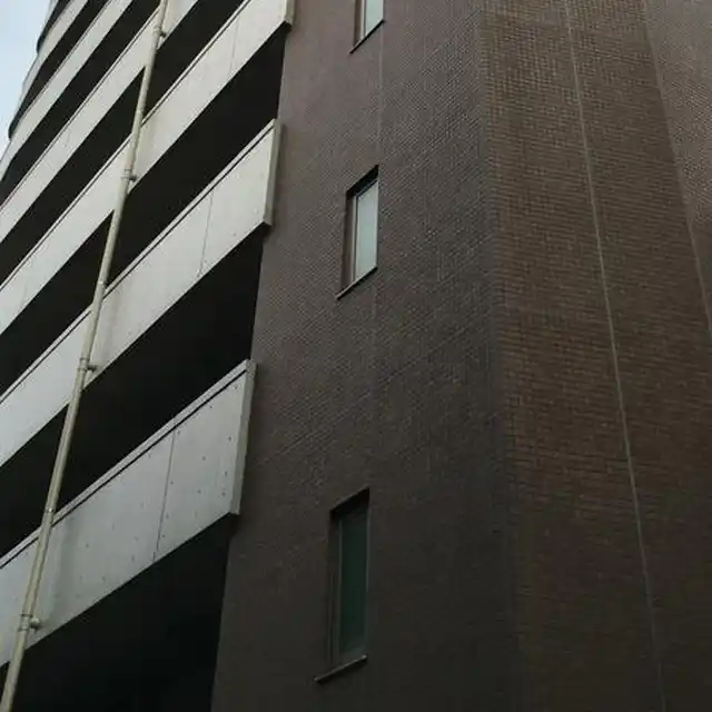 プレール・ドゥーク駒沢大学駅前