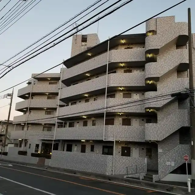 センチュリー稲荷山公園