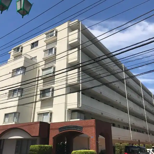 ルネ市川中山