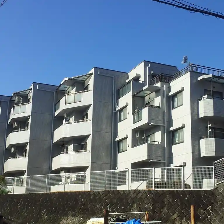 クリオ市ケ尾壱番館