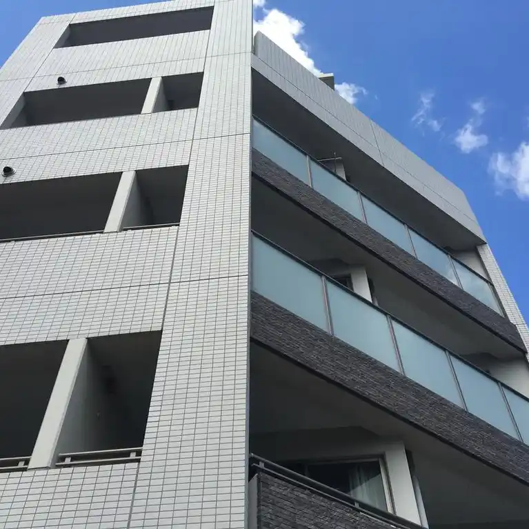 クイーンズF 外観