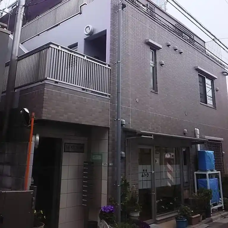 ラ・レユニオン 外観