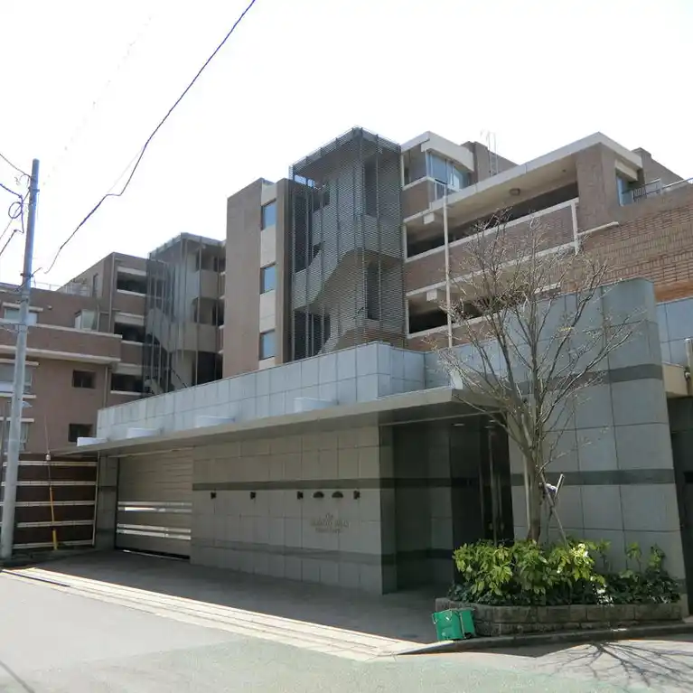The NOBUTO HILLSFOREST COURT