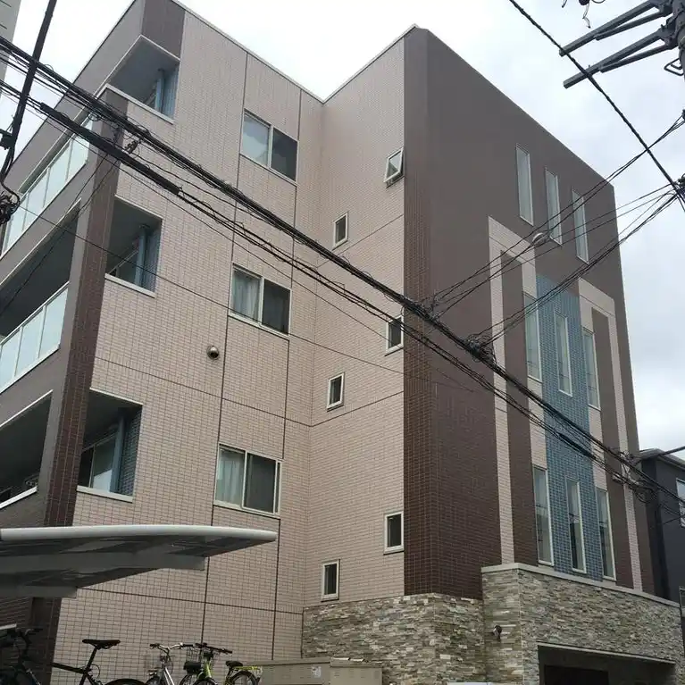 アルコバレーノ マクハリ 外観