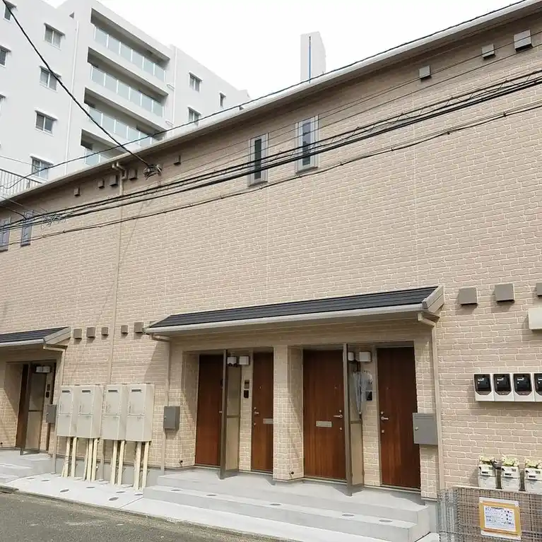 新横石アパートメント