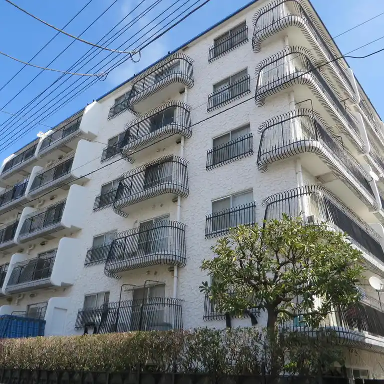 秀和東四ツ木レジデンス 外観